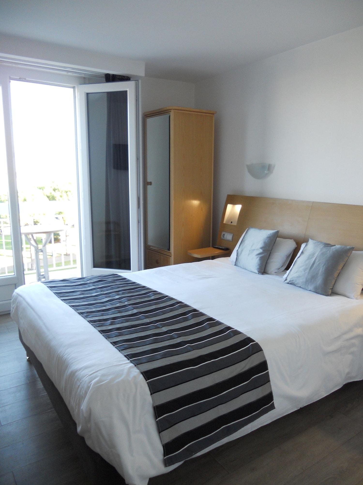 Brit Hotel Hermitage รัวย็อง ภายนอก รูปภาพ