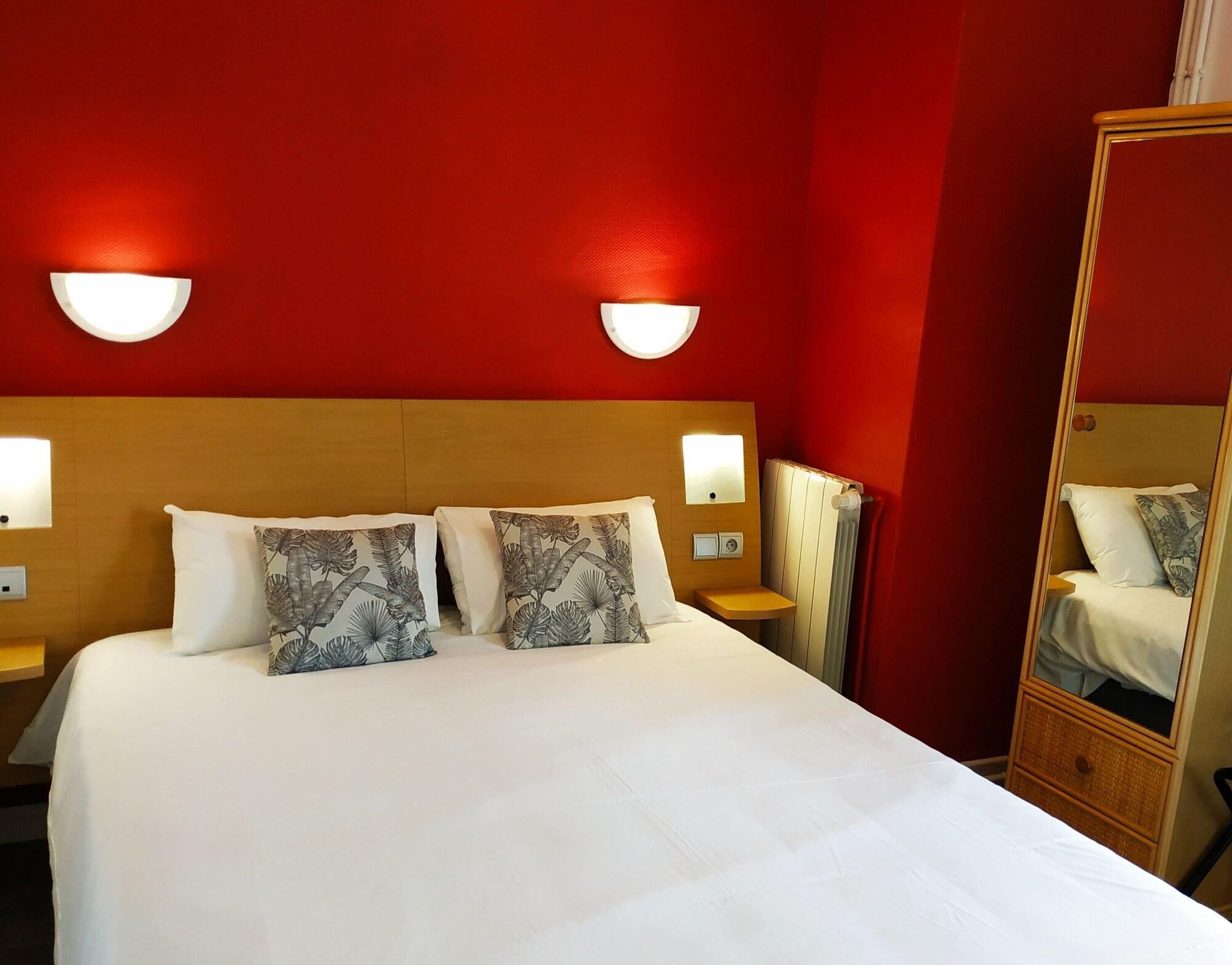 Brit Hotel Hermitage รัวย็อง ภายนอก รูปภาพ