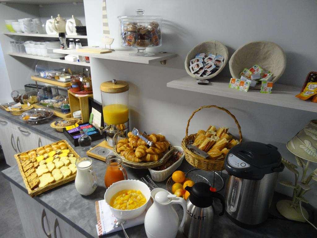 Brit Hotel Hermitage รัวย็อง ร้านอาหาร รูปภาพ